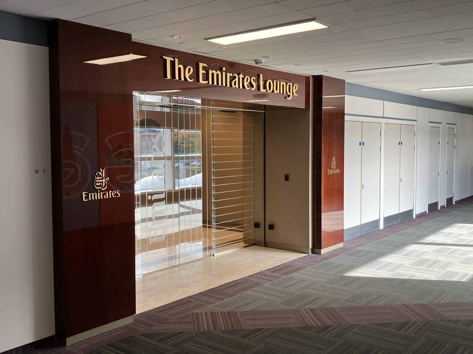 Airport Lounge Access 2026: Priority Pass vs Amex Centurion vs Capital One — The Honest Comparison — imagem do artigo