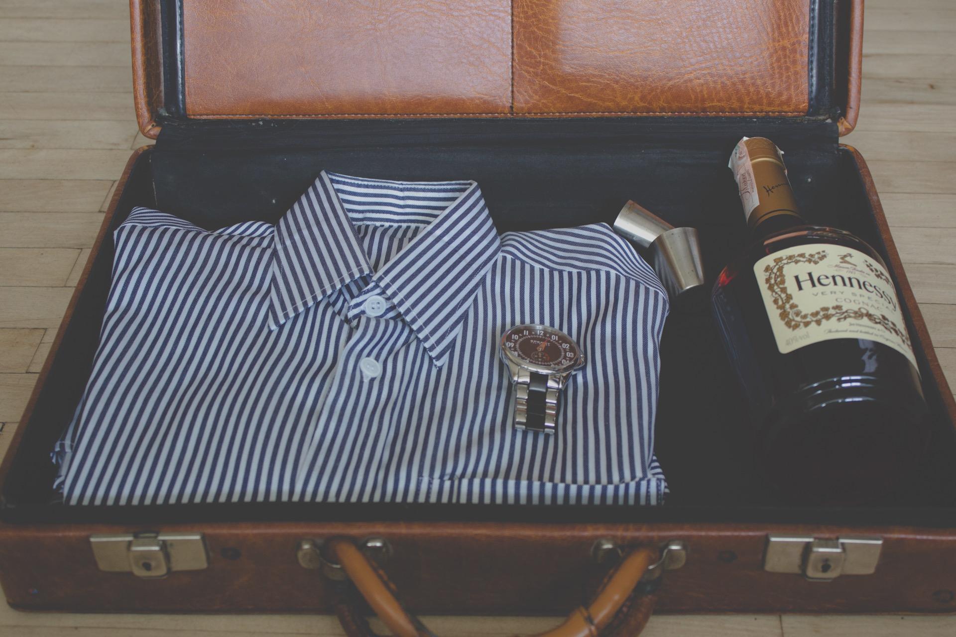The 2026 packing checklist: what to bring (the definitive guide, from carry-on only to the first aid kit) — imagem do artigo