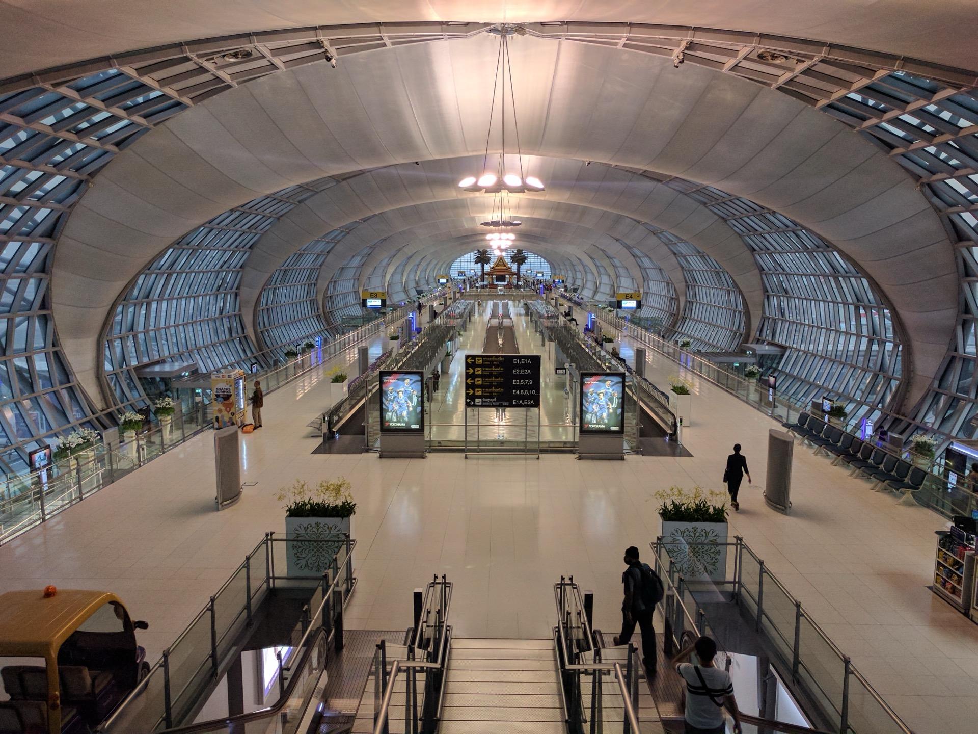 How flight connections and layovers really work: the complete guide to MCT, baggage, immigration, and self-transfer — imagem do artigo