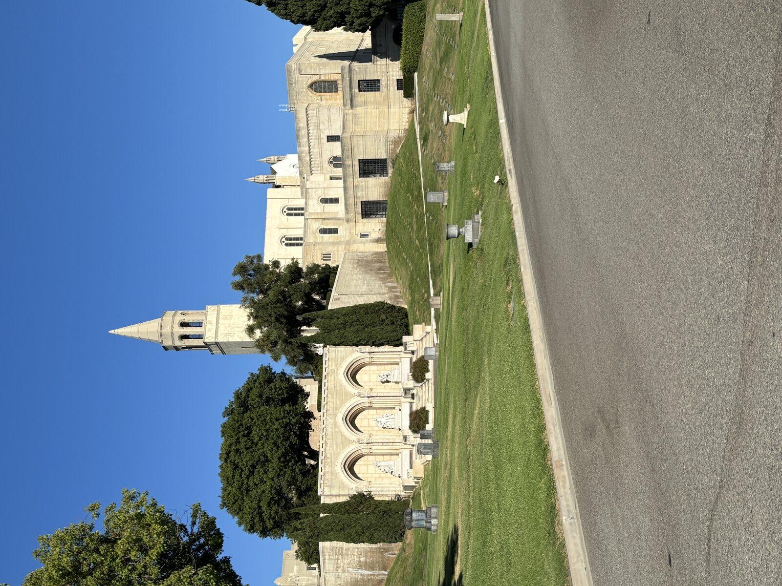 Forest Lawn Glendale: Visiting Michael Jackson's Grave (An Honest 2026 Guide) — imagem do artigo