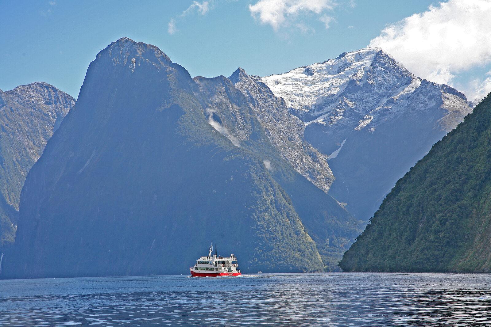 New Zealand in 3 Weeks: Honest Itinerary for the North and South Islands in 2026 (21 Days Among Volcanoes, Fjords, and Glaciers) — imagem do artigo