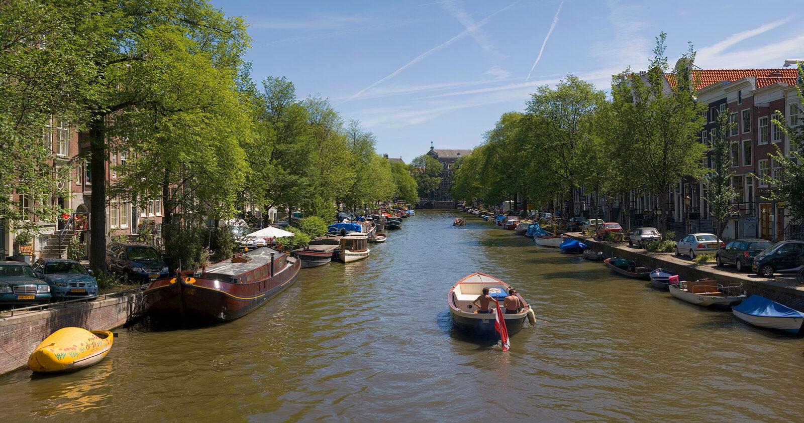 Where to Stay in Amsterdam 2026: The Neighborhood and Hotel Guide Nobody Tells You Before You Book — imagem do artigo